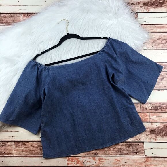 Alice +‎ Olivia chambray off shoulder blouse - Picture 2 of 8
